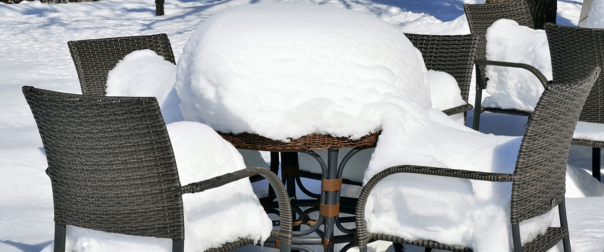 Можно ли хранить мебель на улице зимой? | МарКо