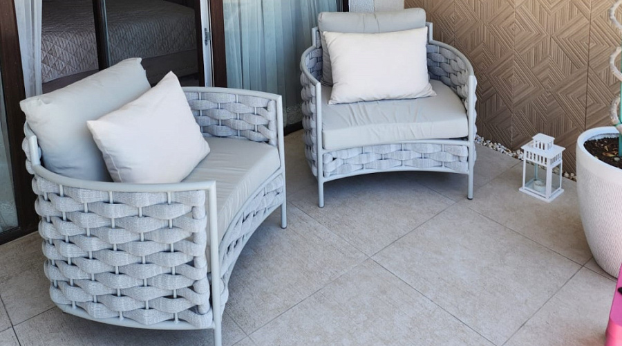 Кресла Камелия из роупа в частном интерьере